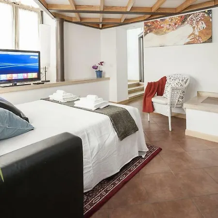 Stylish Loft Coliseum Roma